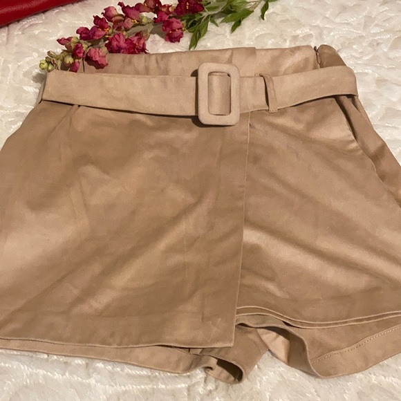 Zara Dresses & Skirts - ZARA SUEDE SKORT WITH BELT SIZE MEDIUM